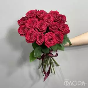 Букет из 15 красных роз (60 см)